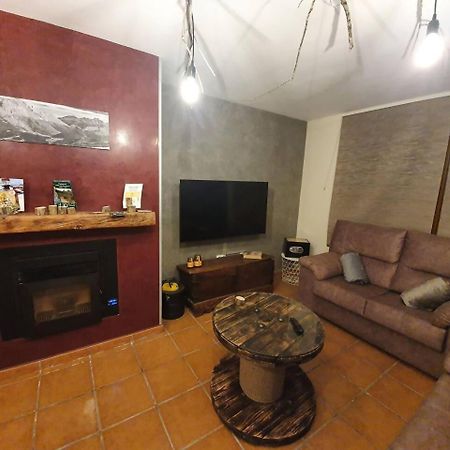 Apartamento La Leyenda Del Curavacas Alba de los Cardaños Exterior foto